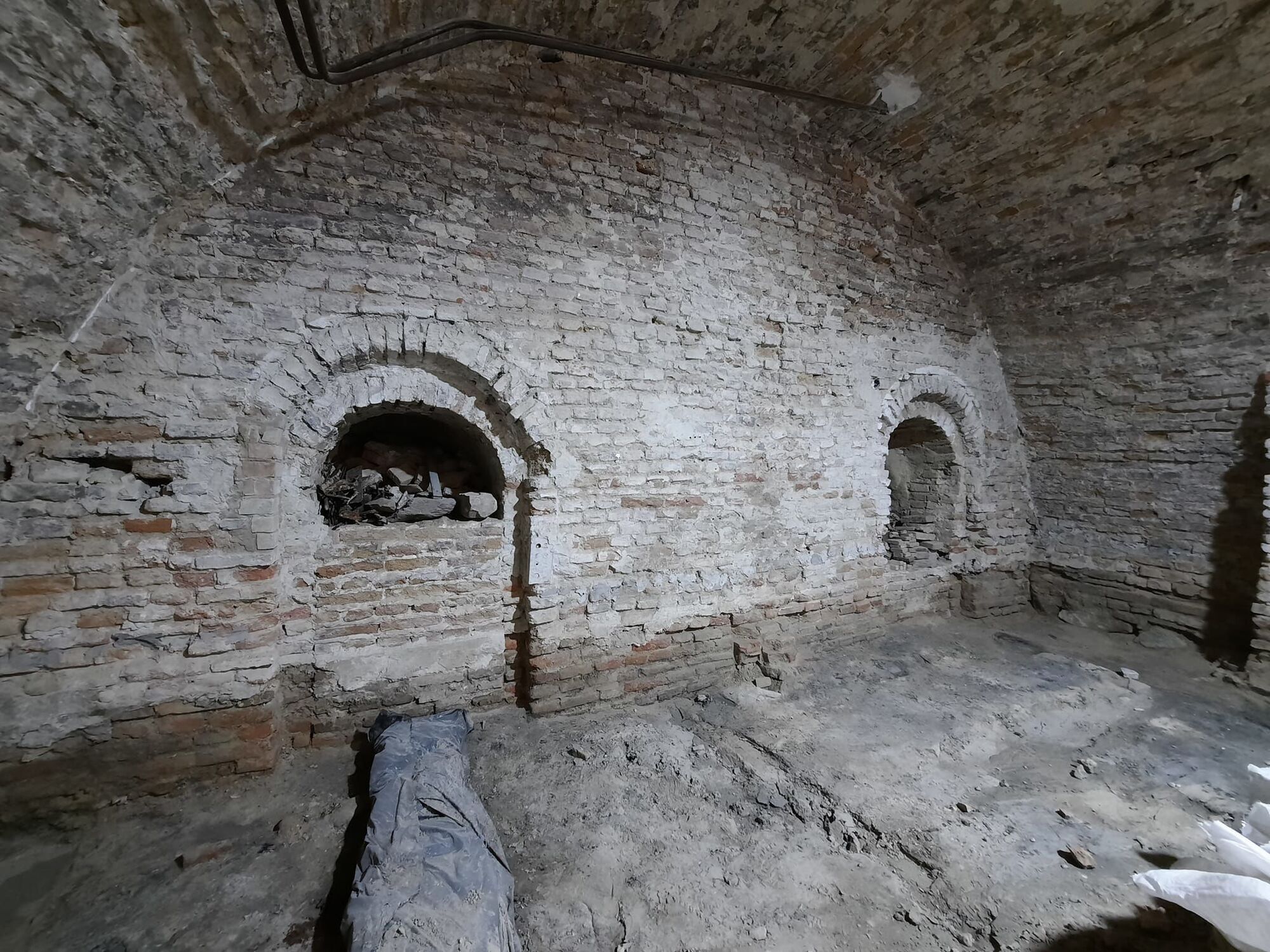 В Киеве обнаружили три загадочных подземных хода, ведущих в Софийский собор. Фото