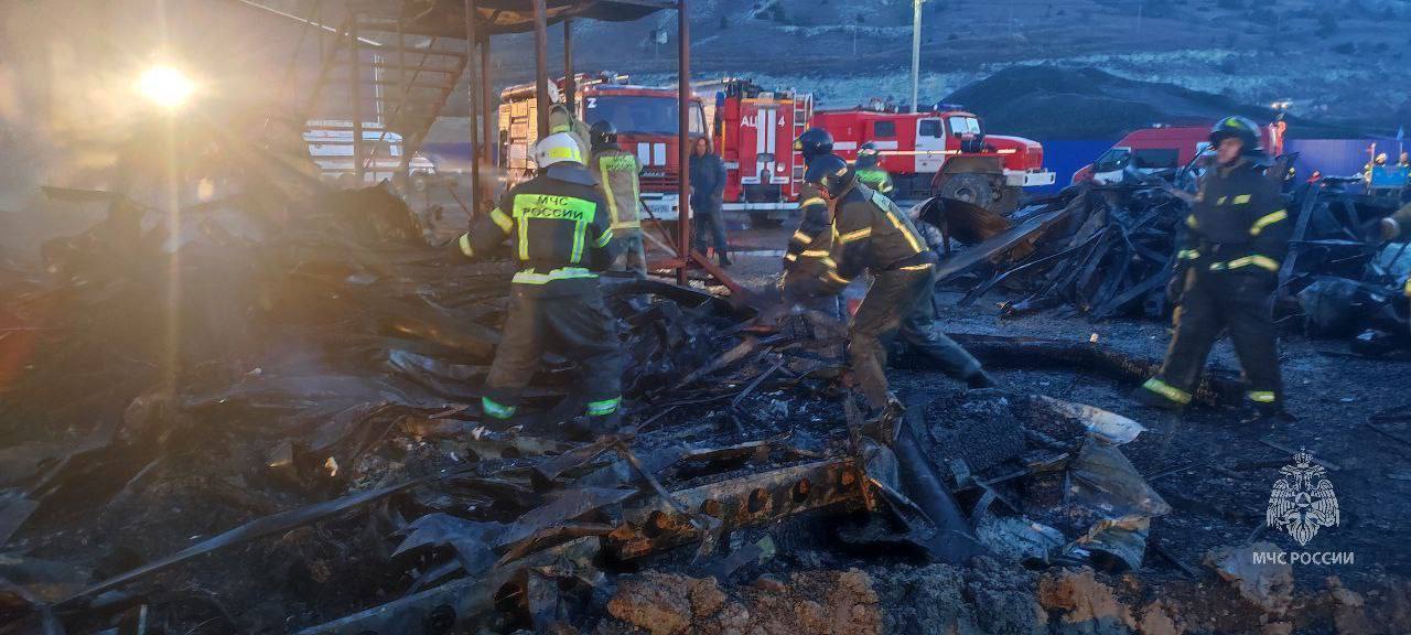 В оккупированном Севастополе в пожаре погибли восемь строителей путинской трассы "Таврида": появились подробности. Видео