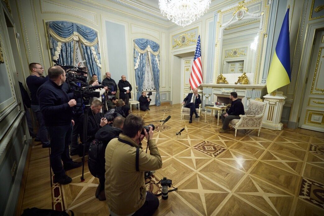 Президент США Джо Байден и президент Украины Владимир Зеленский