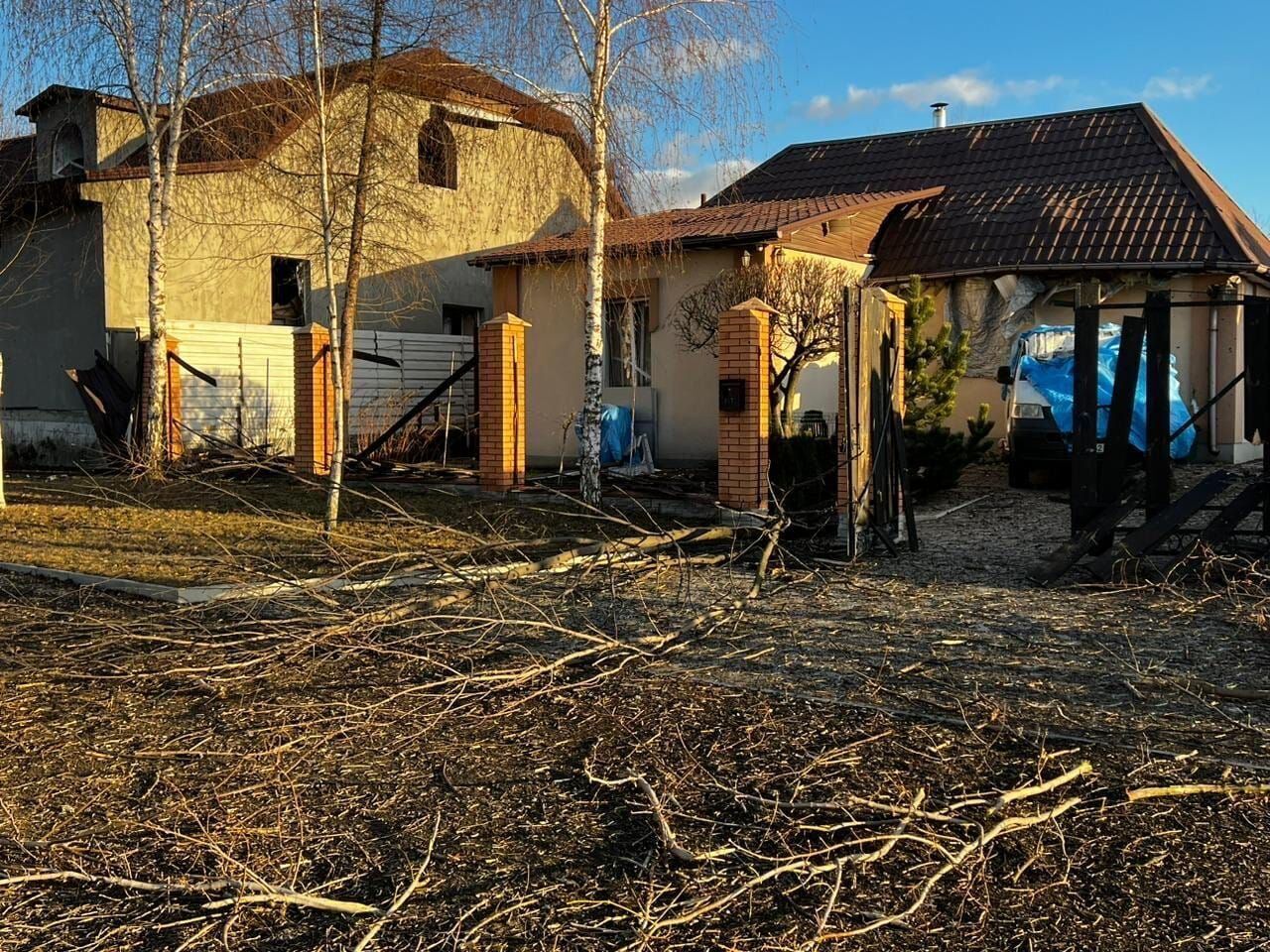 Війська РФ вдарили "Іскандерами" по Запоріжжю: пошкодження отримали житлові будинки й дитсадок. Фото