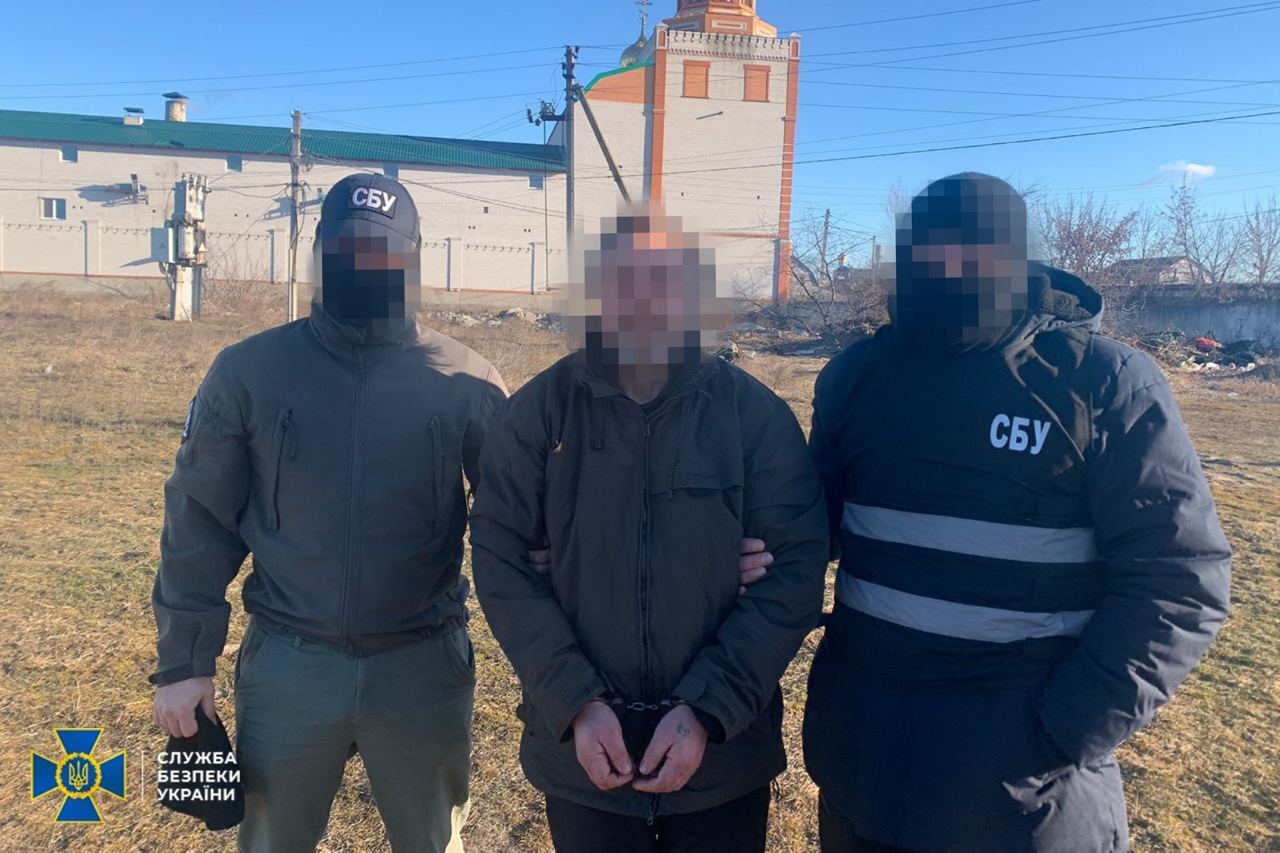 Пророссийский блогер, оправдывавший оккупантов, скрывался на территории монастыря УПЦ МП: его задержали. Фото