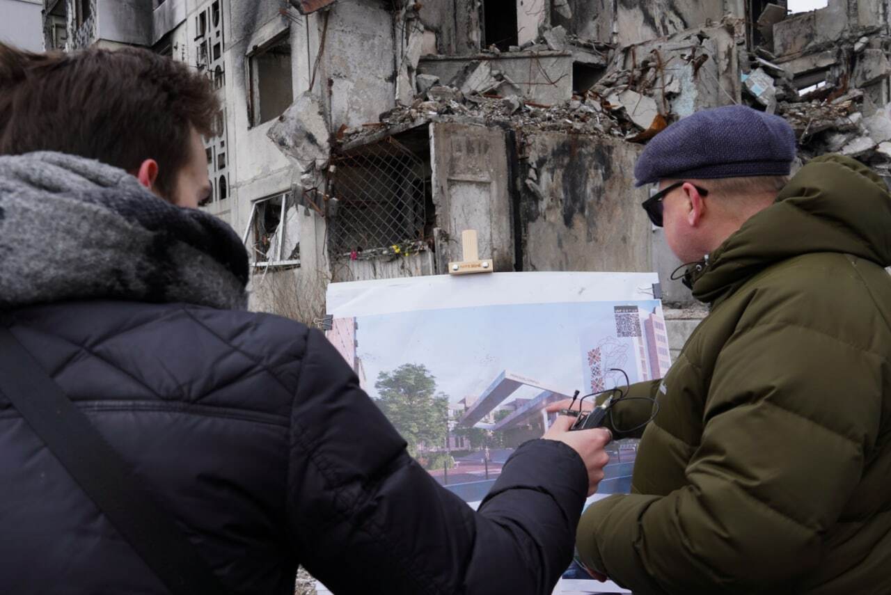 Граффити Бенкси в Киевской области защитят от вандалов и непогоды: в Бородянке, Ирпене и Горенке установили беспроводную систему безопасности. Фото