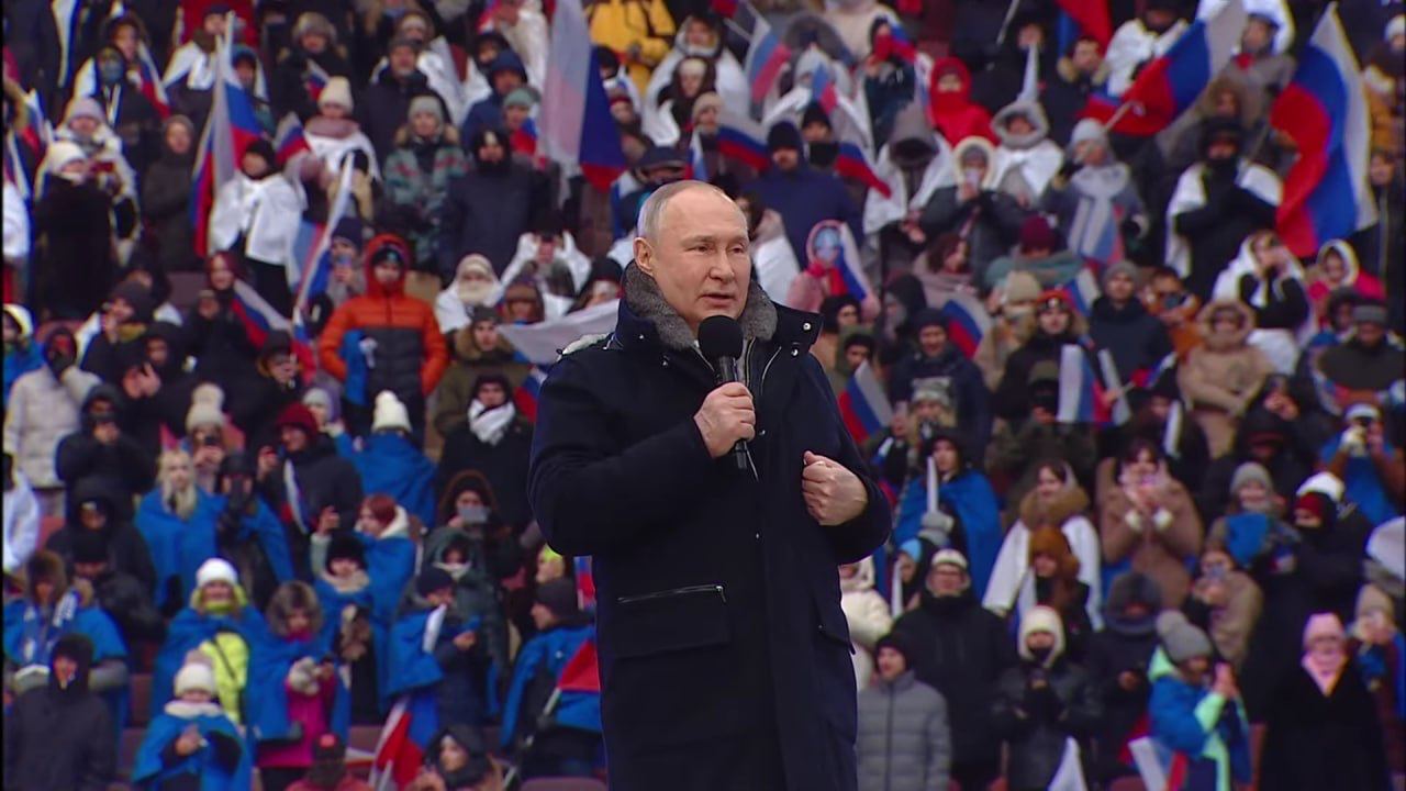 "Йде бій на наших історичних рубежах": Путін на "шабаші" в "Лужниках" зробив цинічну заяву про війну проти України. Фото і відео