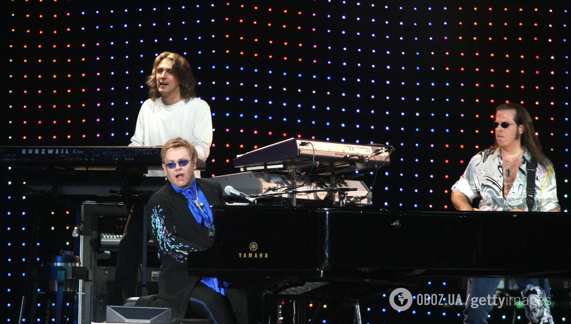 Элтон Джон пожертвовал Украине огромную сумму и вспомнил концерт в Киеве в 2007 году