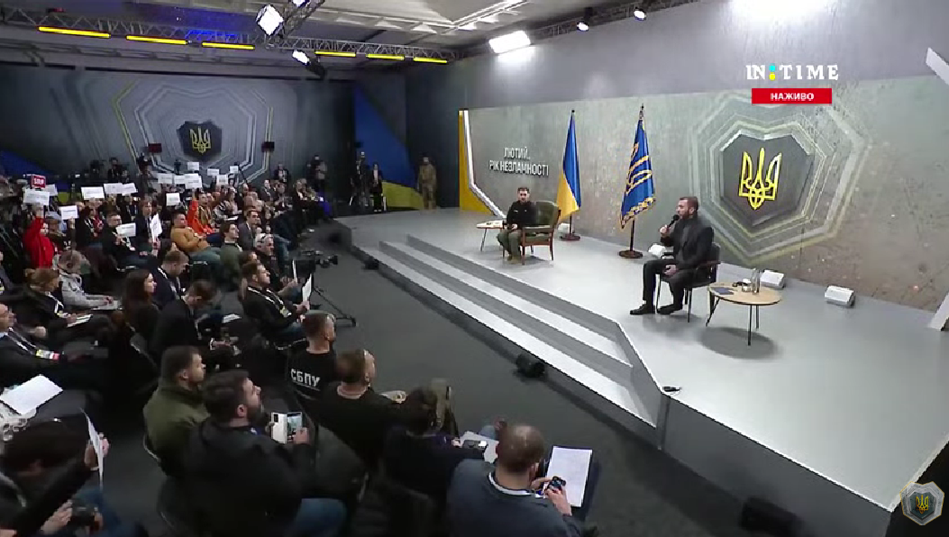 Путину нужно показывать успехи: Зеленский объяснил расшатывание ситуации в Молдове