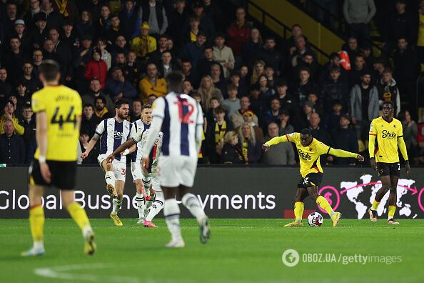 Поступок футболиста сборной Швеции, страдающего заиканием, собрал 15 млн просмотров. Видео