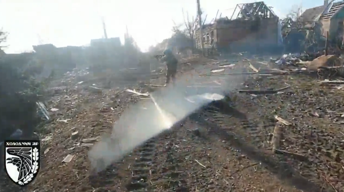 Огонь не утихает: украинские защитники показали видео успешных боев в Бахмуте