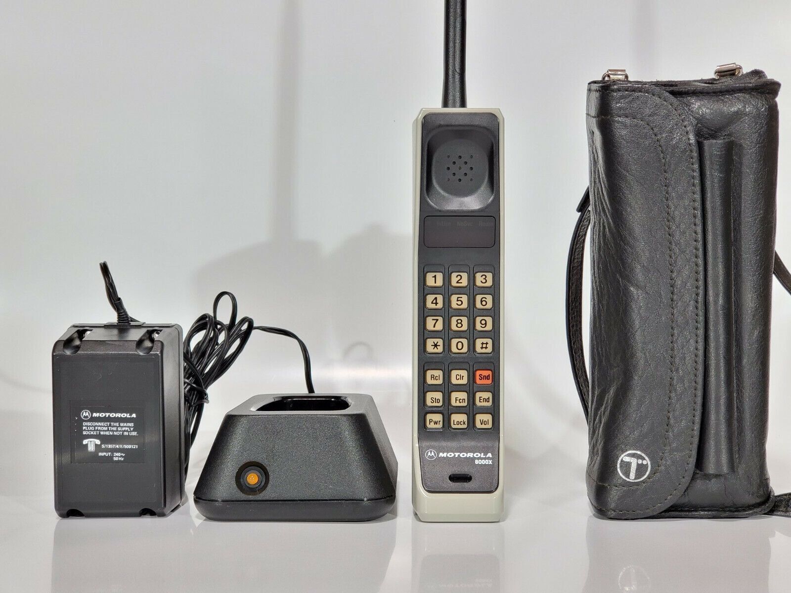 Motorola DynaTAC 8000x в полной комплектации