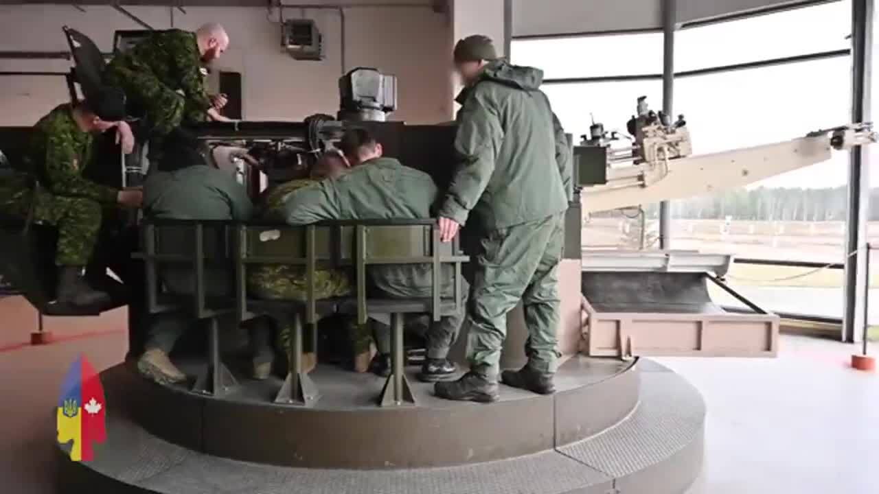 В Вооруженных силах Канады показали, как вместе с поляками обучали украинских военных управлять Leopard. Видео