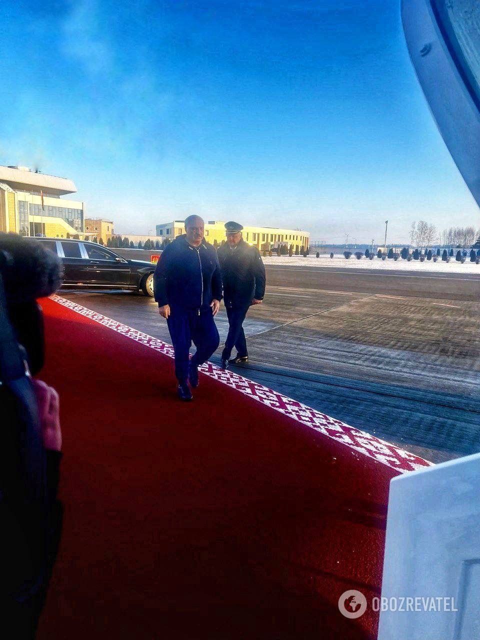 Лукашенко прибыл в Пекин на встречу с Си: ожидается подписание договоров "в ключевых областях". Фото