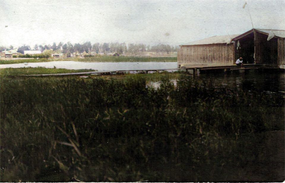 В Киеве на Дарнице в 1910-х годах на месте нынешнего ДВРЖ существовал курорт. Фото