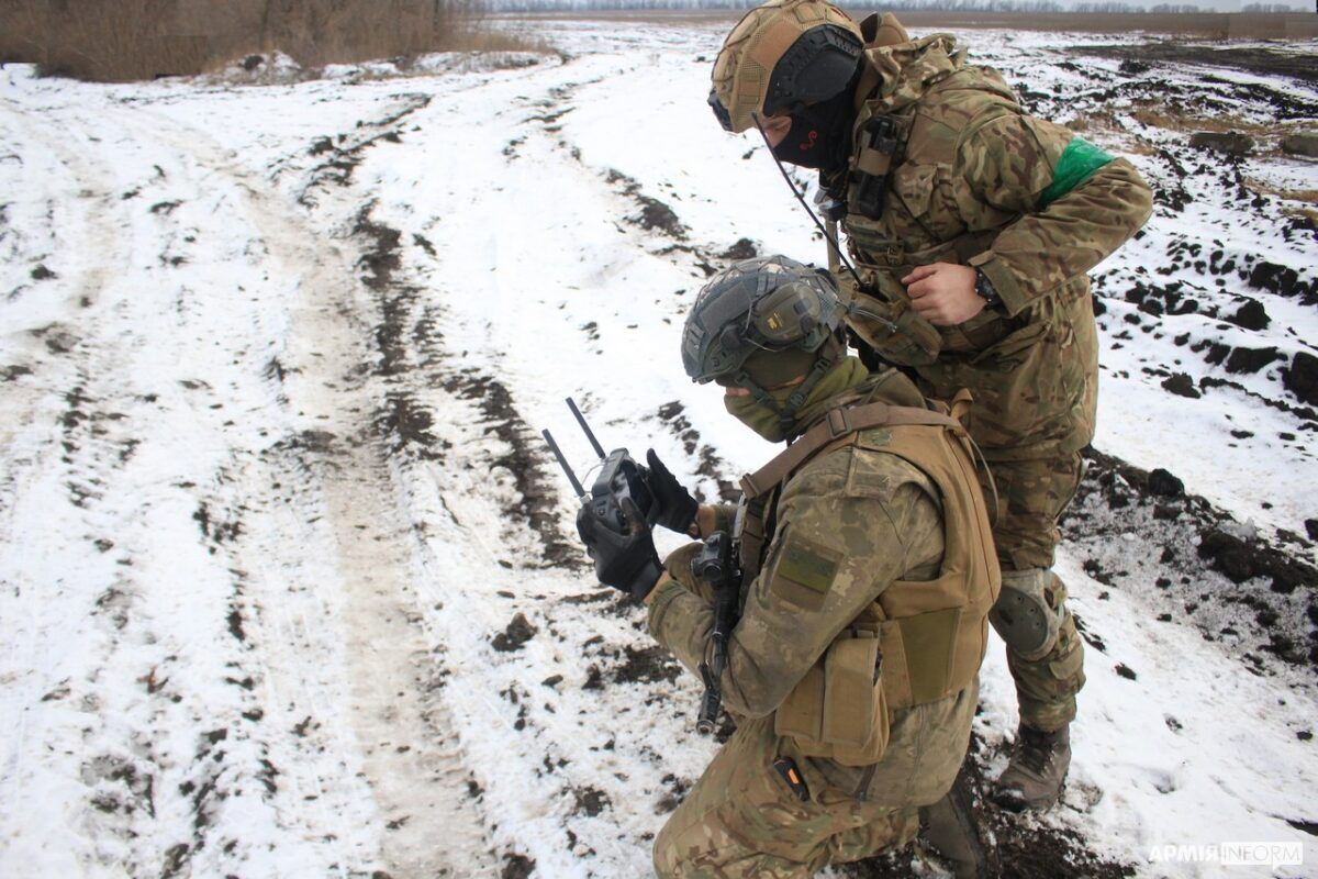 Войска РФ ведут наступление на четырех направлениях, но несут потери: коллаборанты с семьями готовятся к ''эвакуации'' с Луганщины – Генштаб