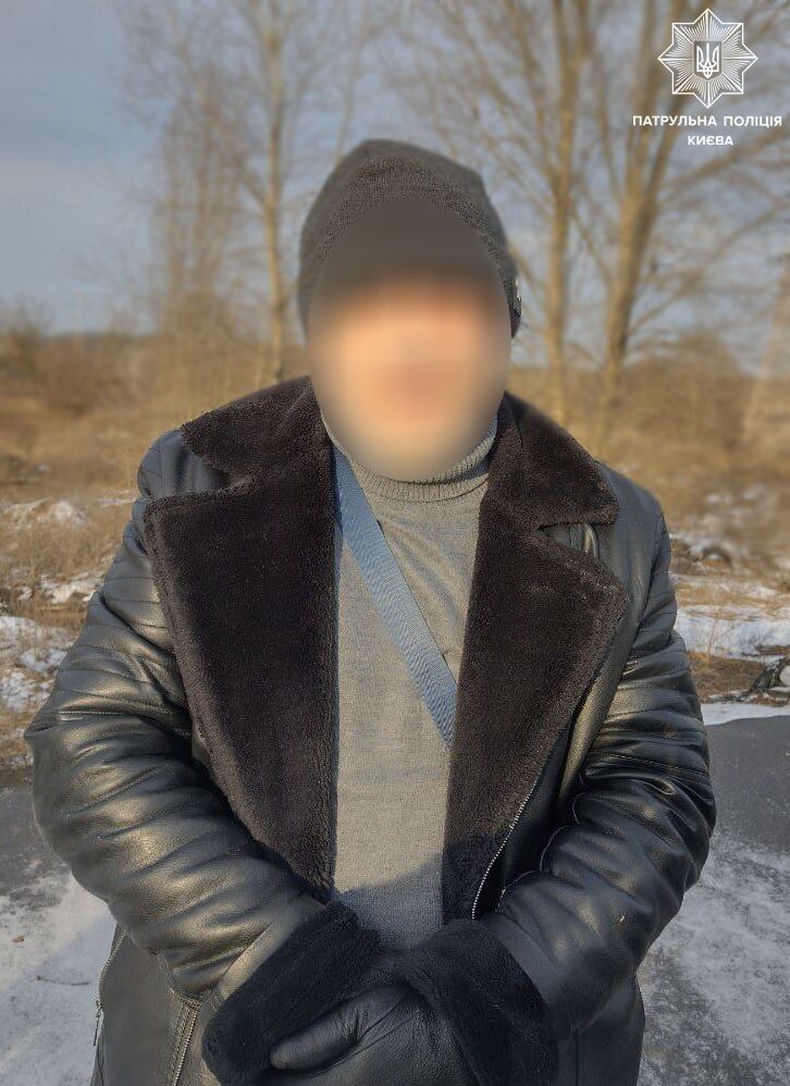 У Києві водій під наркотиками їздив на машині без лобового скла. Фото