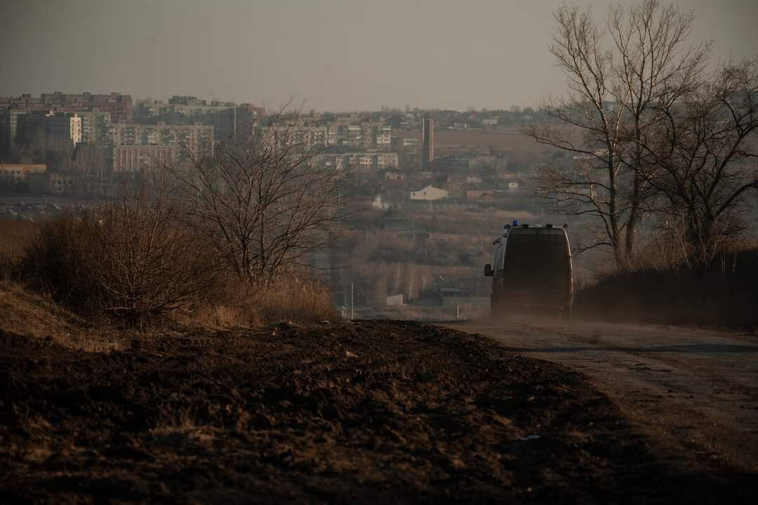 Місто-фортеця Бахмут стоїть: фоторепортаж із передової героїчної оборони