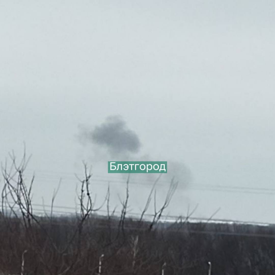 У мережі повідомили про падіння літака у Бєлгородській області: фото