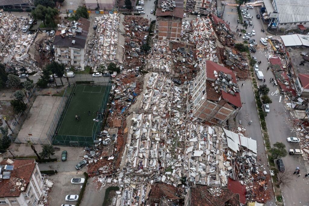 Жертвами землетрусу в Туреччині стали понад 2900 осіб, майже 16 тисяч людей поранено. Фото та відео 