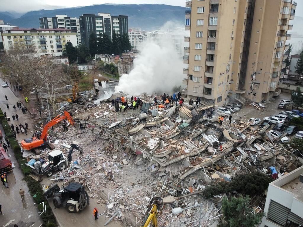 У Туреччину вирушать кілька десятків рятувальників з України для подолання наслідків землетрусу, – Кулеба