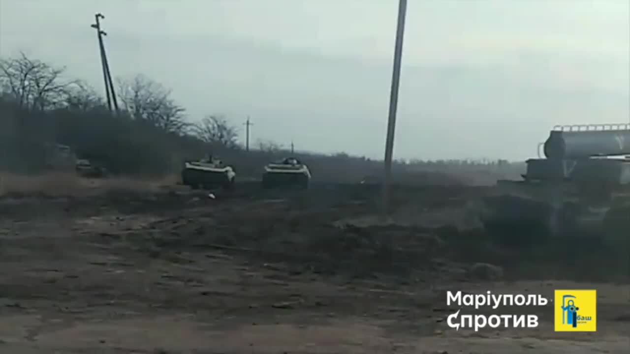 "Вторая армия мира" готовится к наступлению: оккупанты за неделю не смогли вытащить свои танки из грязи. Видео