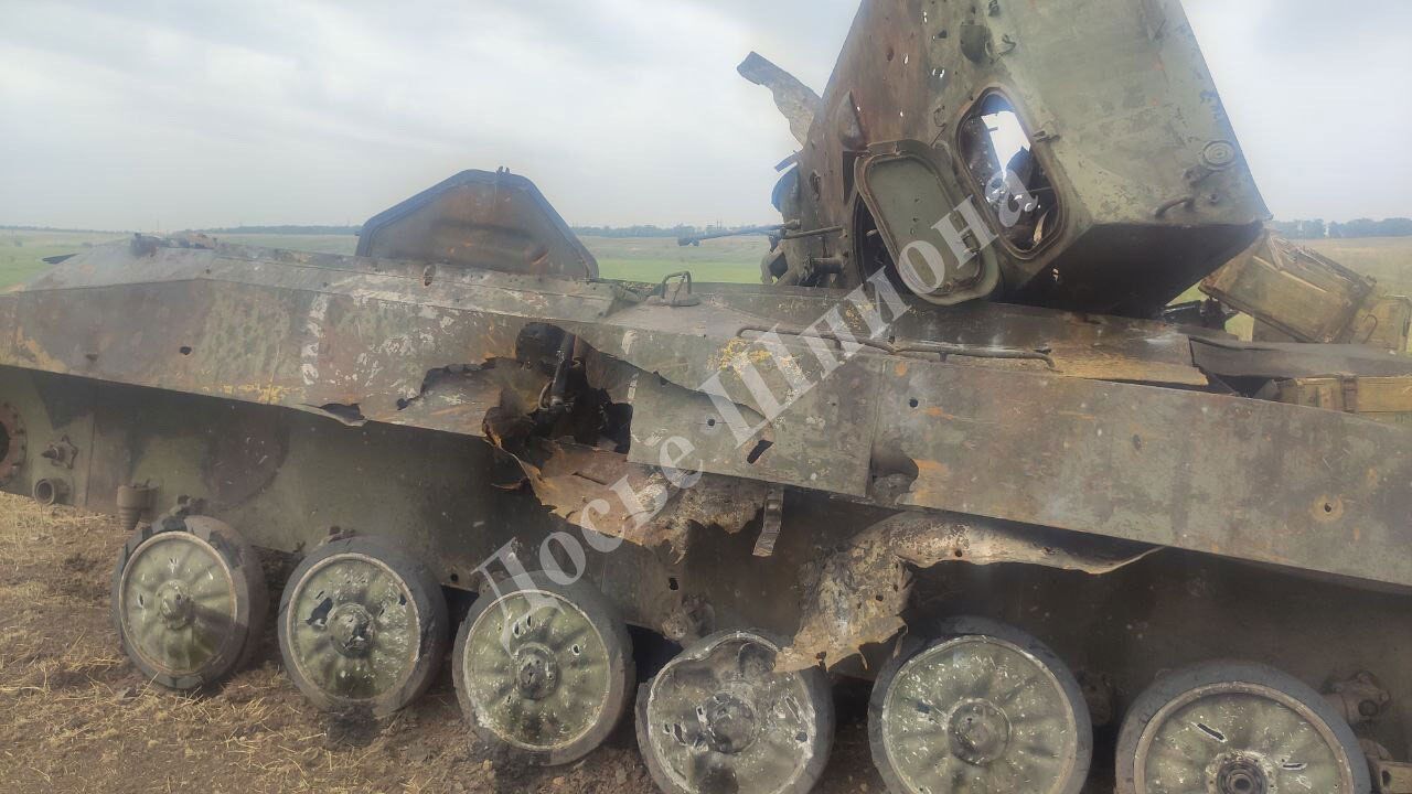 "Гвоздики" перецвіли: з’явилися фото спаленої ворожої техніки під час контрнаступу ЗСУ на Херсонщині