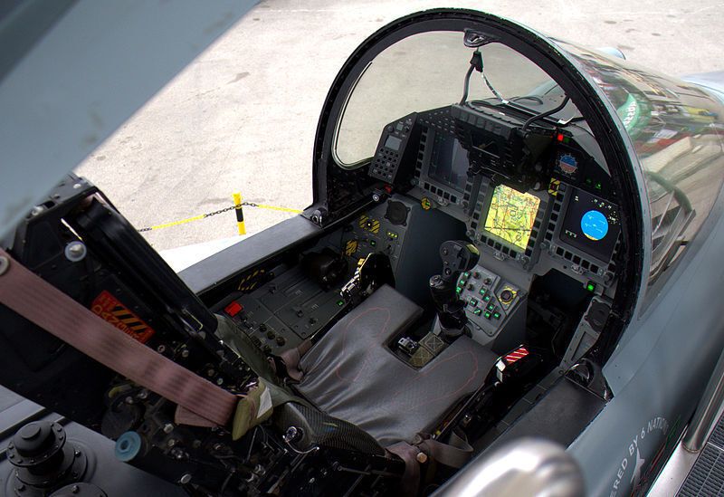 Кабина самолета Eurofighter Typhoon