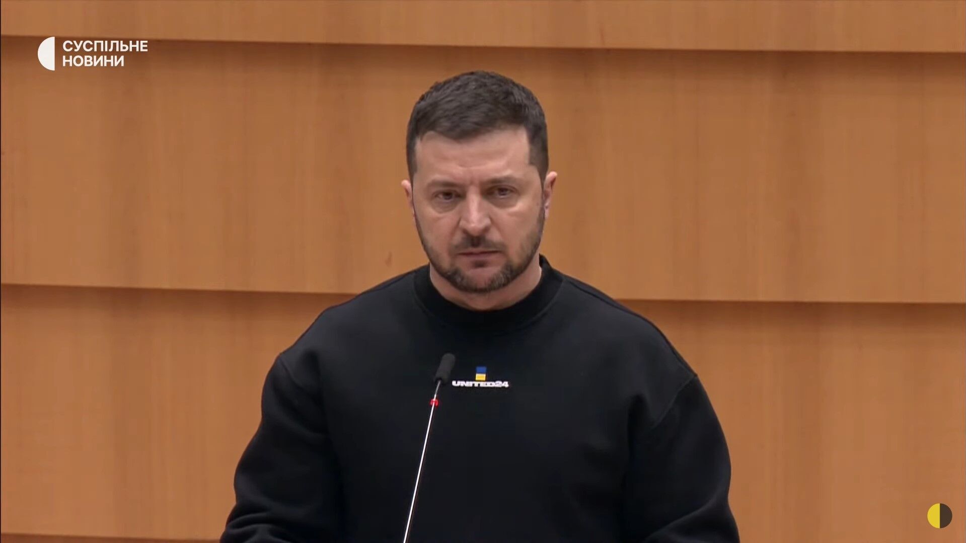 Зеленський не стримав емоцій під час виступу в Європарламенті. Фото і відео