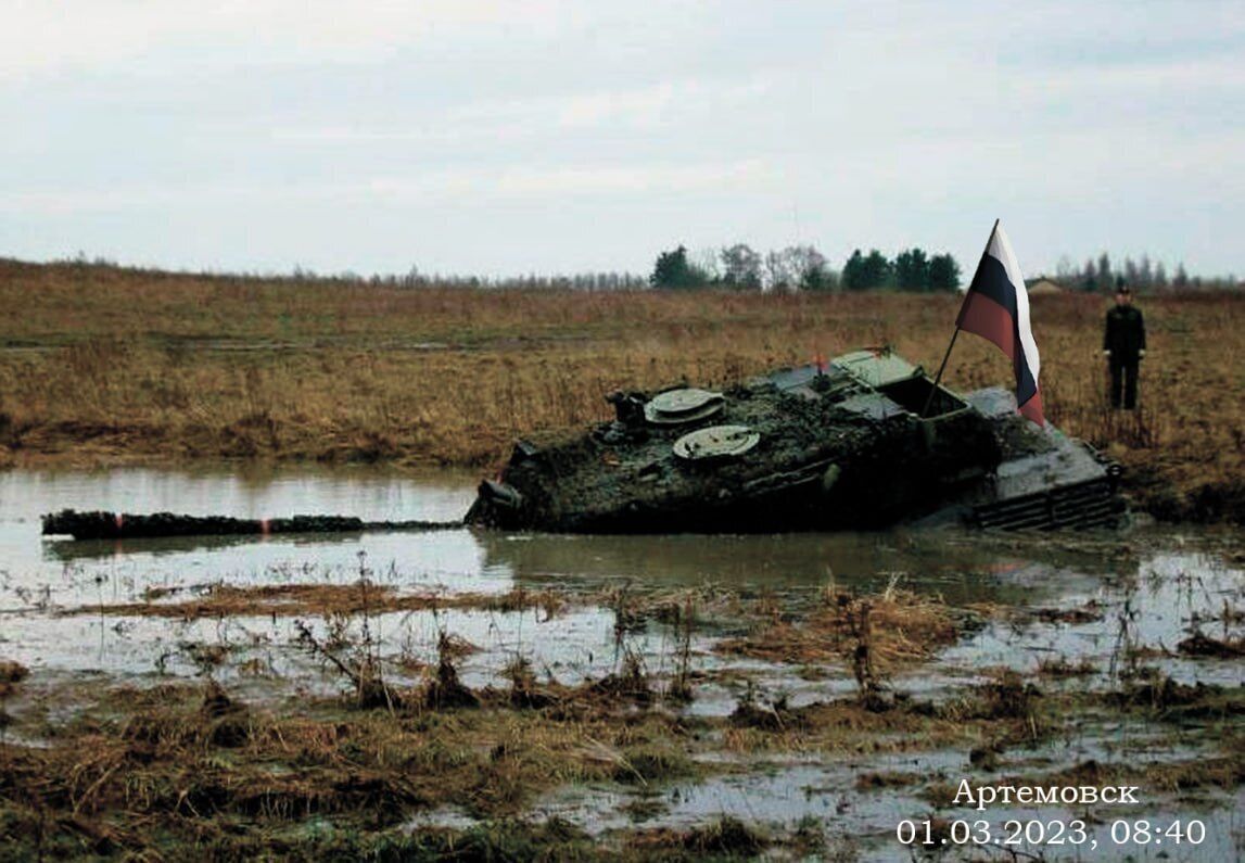 Окупанти похвалилися захопленням танка Leopard з ''польськими найманцями'' і феєрично зганьбилися. Фото