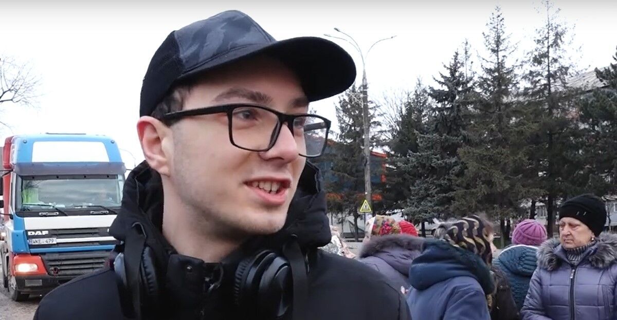 "Не розумію вашої мови, я з Росії": на антиурядовий мітинг у Кишинів привезли "справжніх молдован". Відео