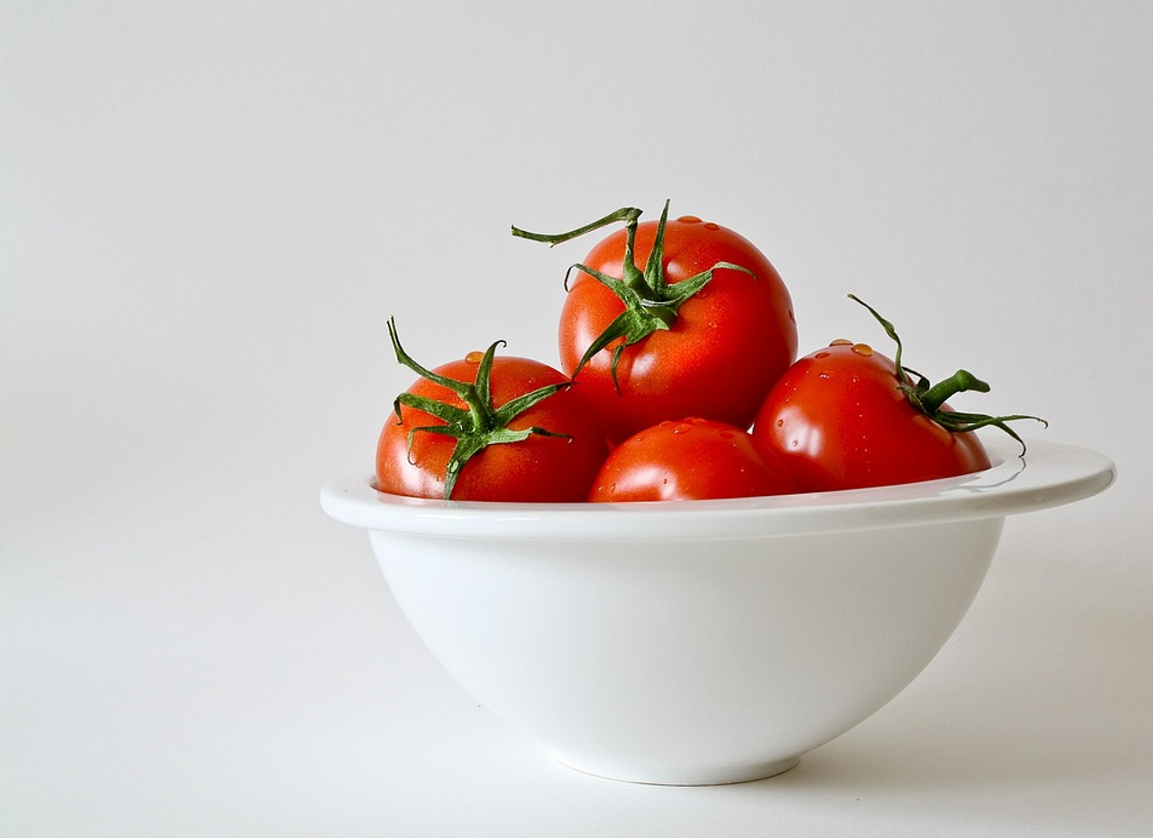 Швидкі мариновані помідори з часником та кропом: можна їсти через 2 години 