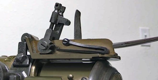 Ударний механіз у рушниці Пакла.
