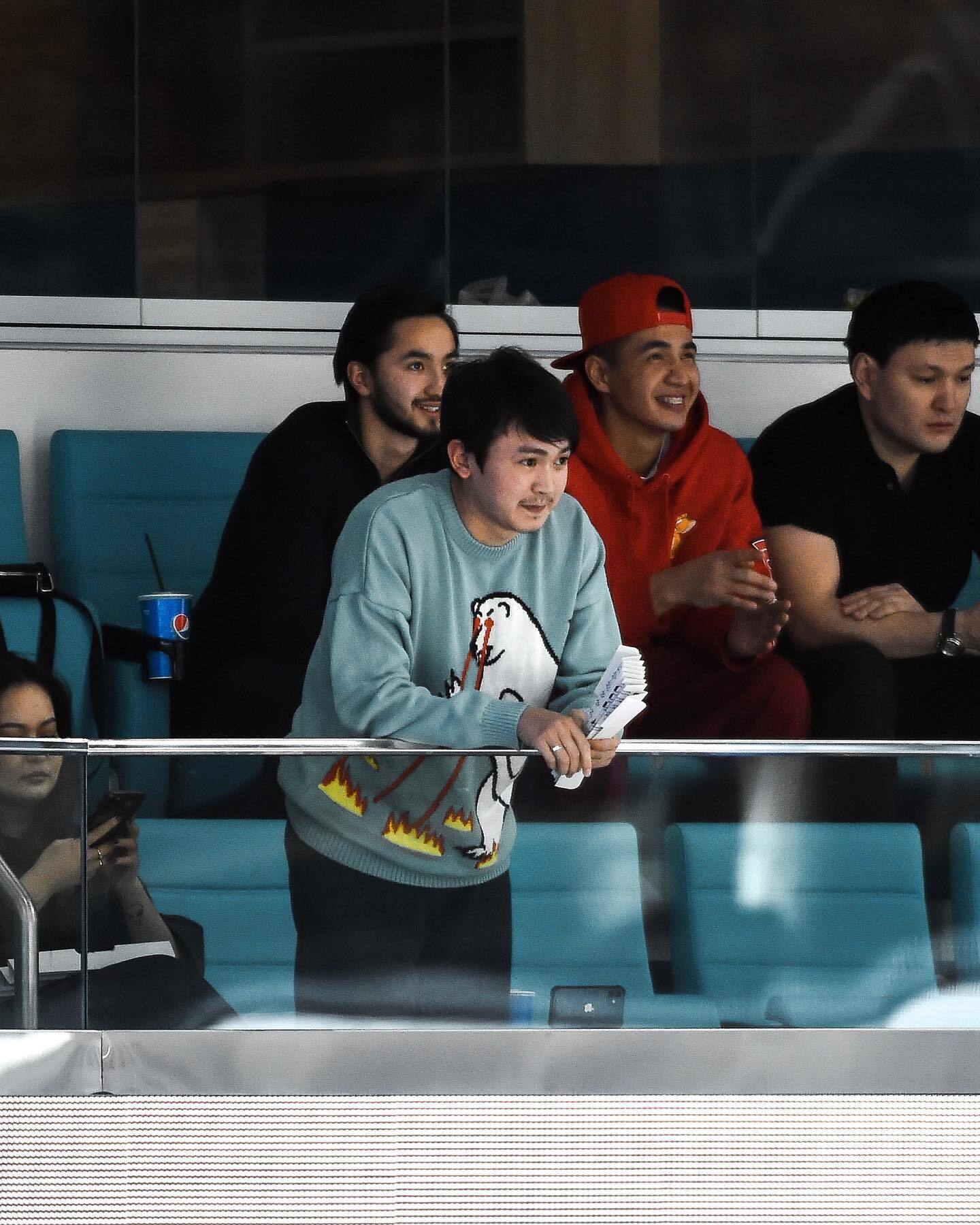 Российских хоккеистов не хотят видеть в Казахстане: обиженные болельщики РФ грозят денацификацией