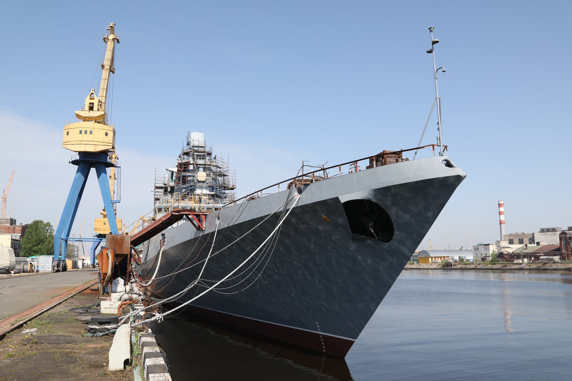 "Адмирал Головко" двигается "только вперед", а "Адмирал Горшков" в реальном бою "слеп": особенности российского фрегатостроения
