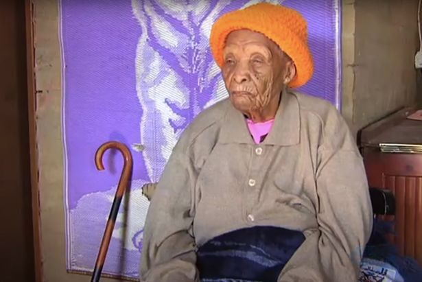 Померла найстаріша у світі жінка, яка застала три століття: факт її довголіття зафіксувати не змогли. Фото  