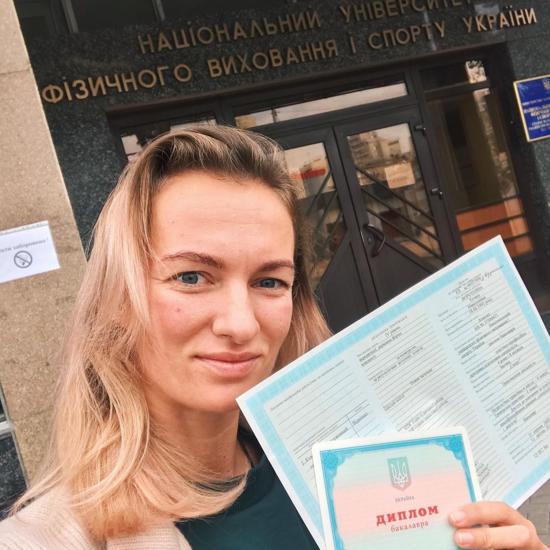 Украинская рекордсменка, сбежавшая в Россию, похвасталась, как из Украины на ''свободу'' смог выехать ее муж