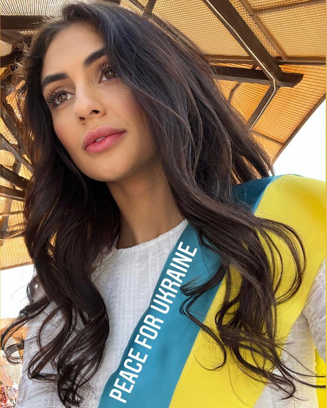 Представительница Украины на Miss Eco International рассказала, что организаторы запретили другим участницам с ней фотографироваться