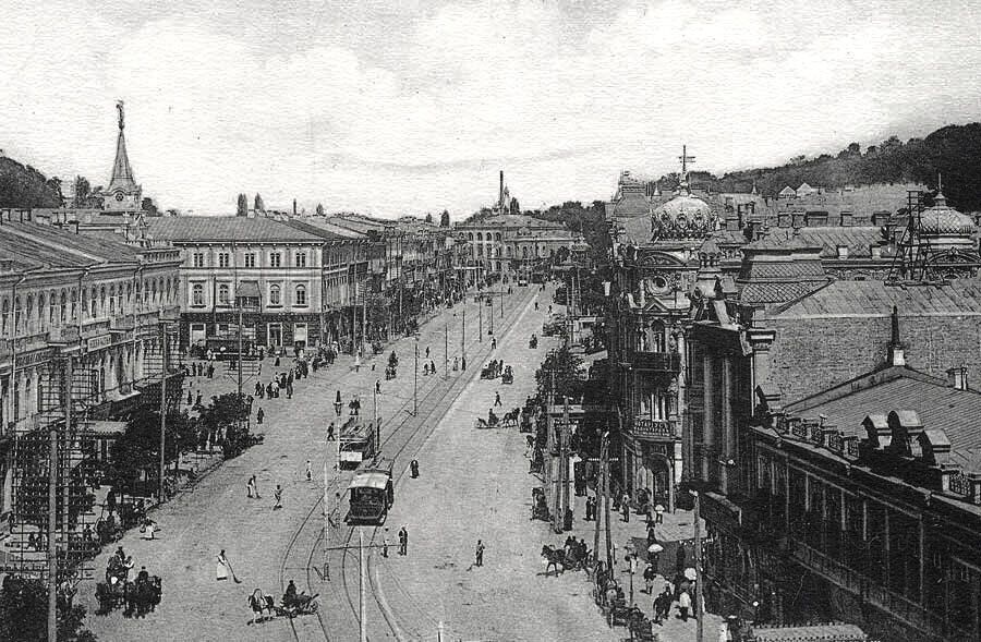 В сети показали, как выглядел Крещатик в Киеве в начале 1900-х годов. Уникальные фото и открытки