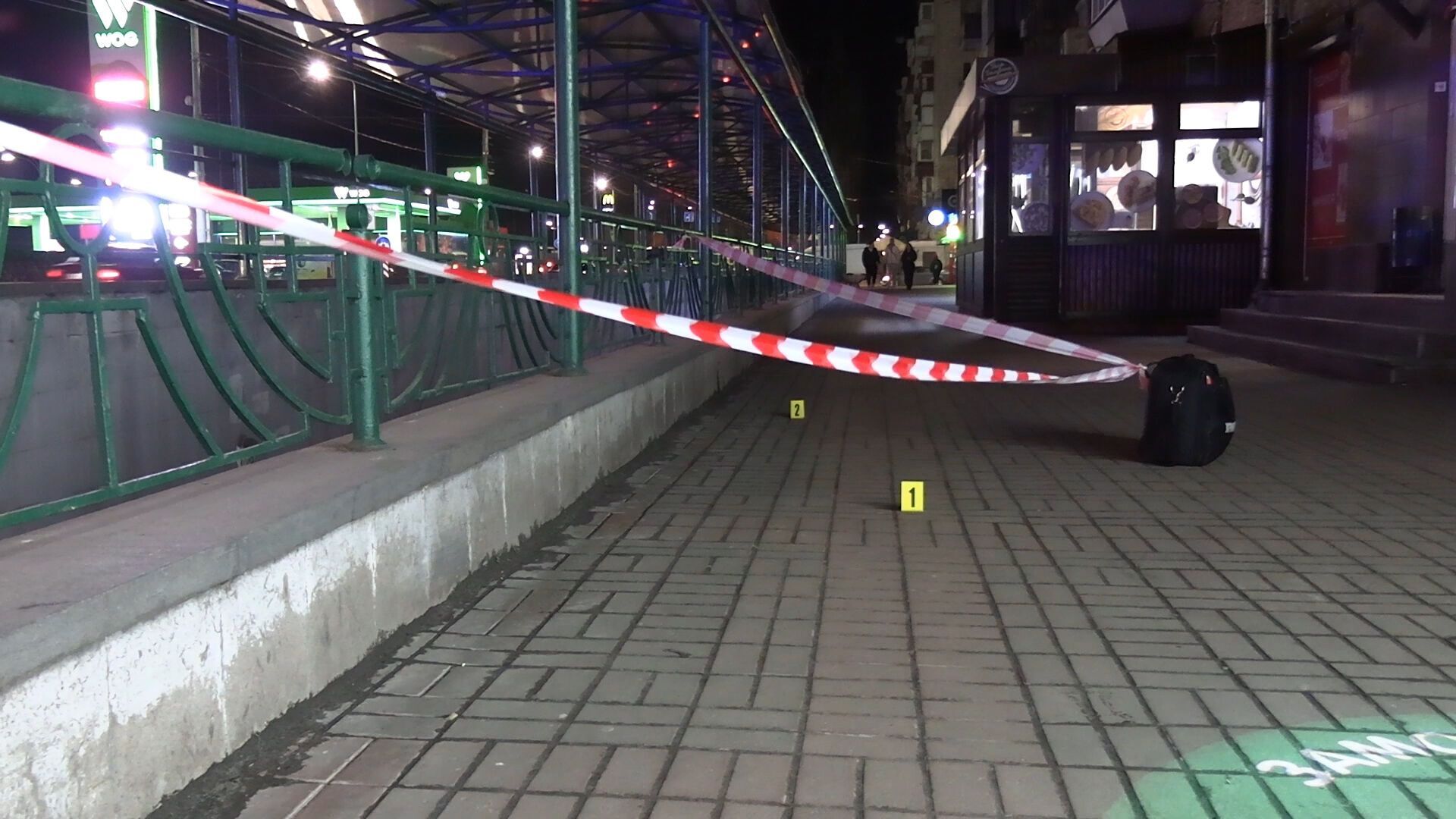В Киеве мужчина из-за замечания зарезал прохожего: подробности трагедии. Фото и видео