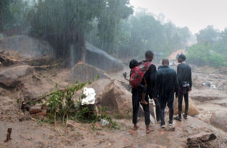 В Мозамбике и Малави жертвами шторма "Фредди" стали более 60 человек, еще 200 пострадали. Фото