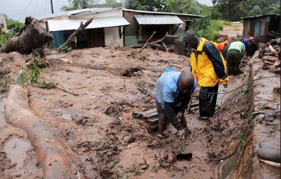 В Мозамбике и Малави жертвами шторма "Фредди" стали более 60 человек, еще 200 пострадали. Фото