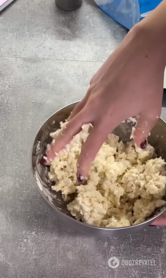 Елементарне хрустке хачапурі: готувати дріжджове тісто не доведеться 