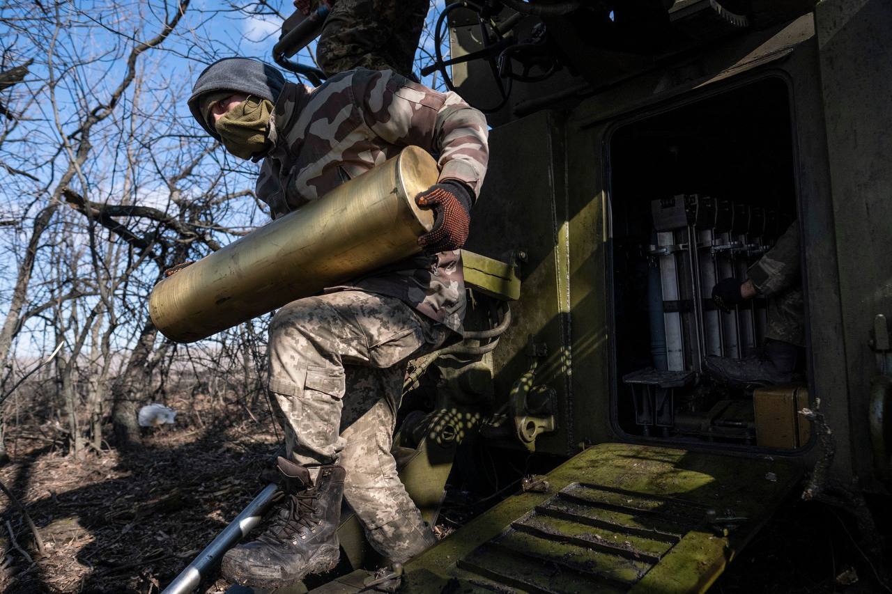 Украинские военные в Бахмуте