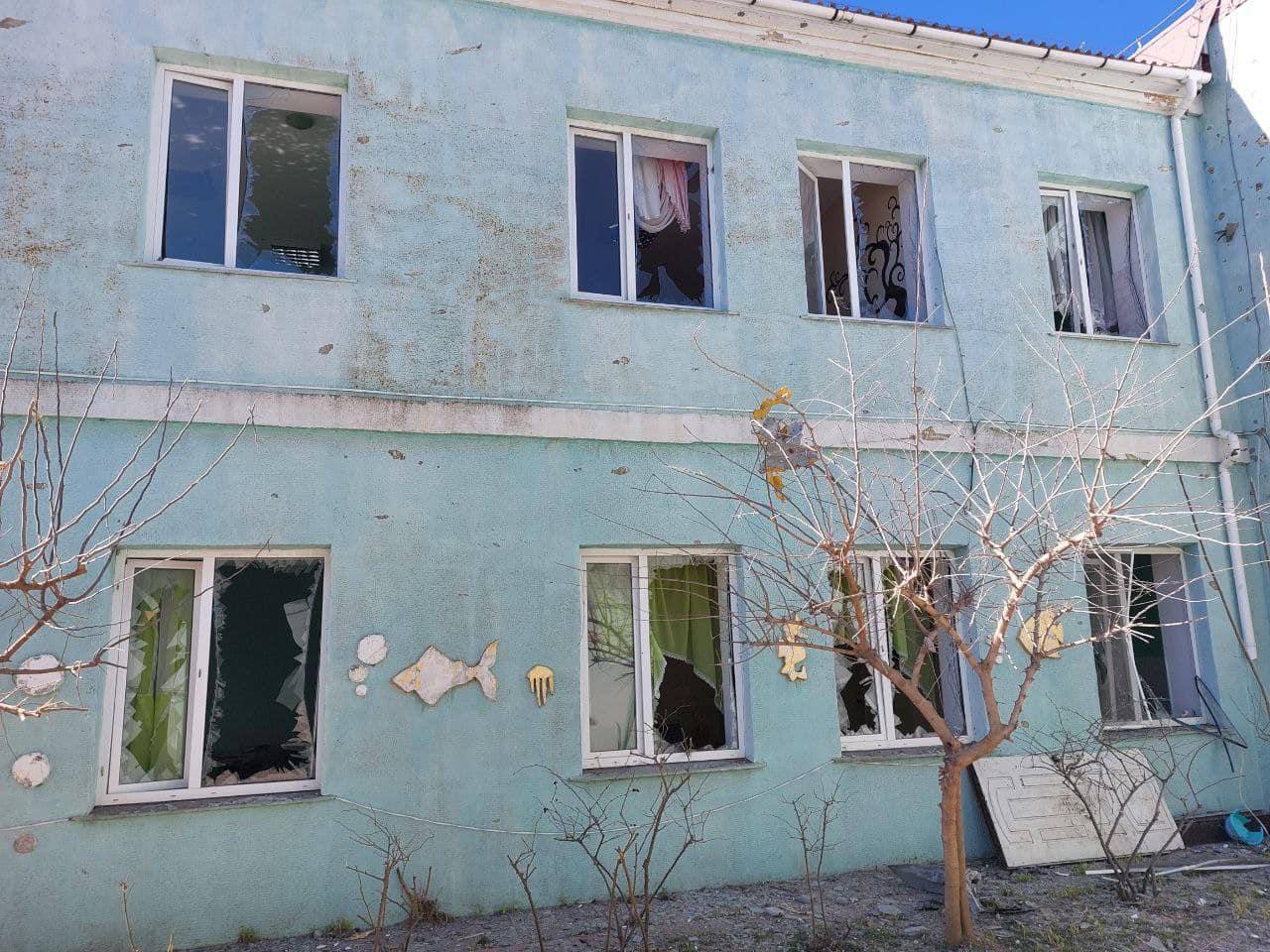 Окупанти запустили по Одещині чотири ракети, їх збили над морем: уламками пошкоджено будинки і дитсадок