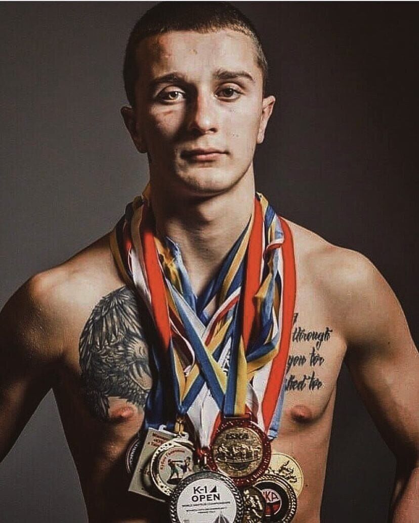 ''Выполз из горящей машины'': невероятная история спасения 21-летнего украинского чемпиона мира на Донбассе