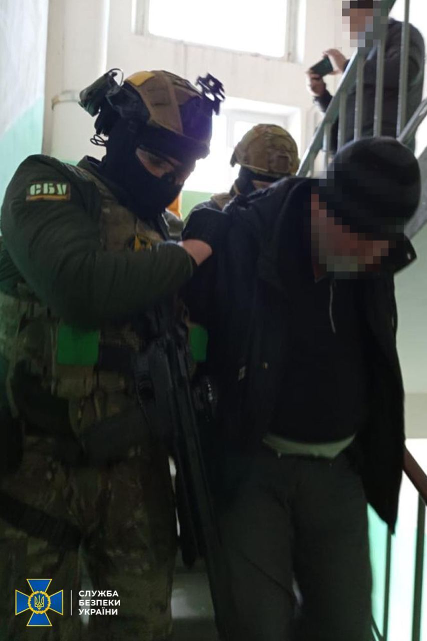 СБУ задержала агента ФСБ, готовившего теракты против украинских летчиков и спецназовцев. Фото