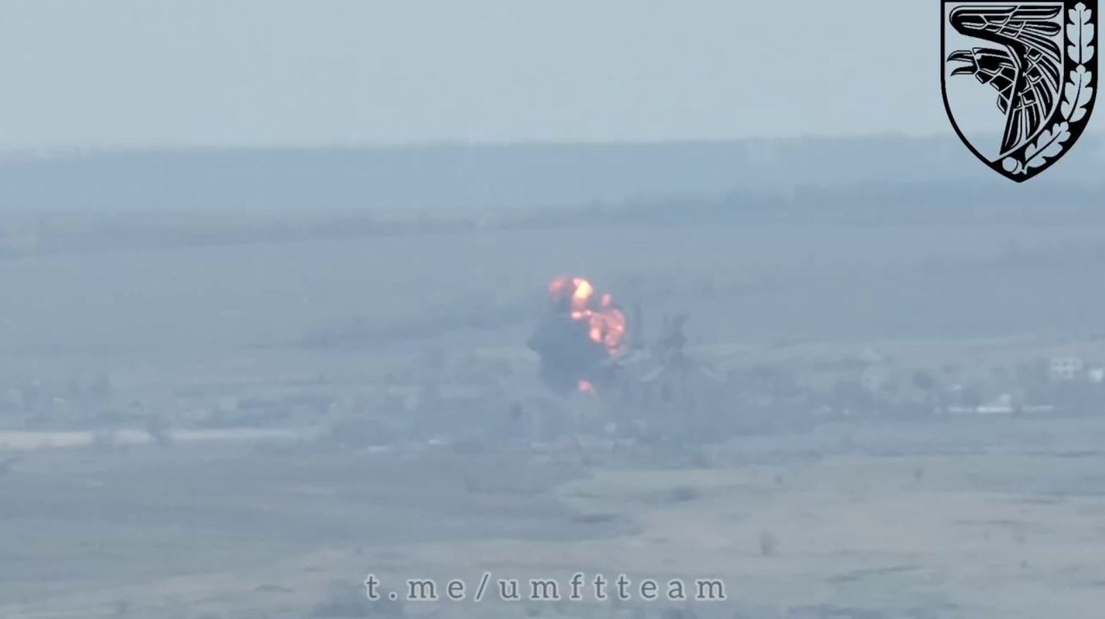 Під Бахмутом українські військові збили ворожий Су-25. Відео