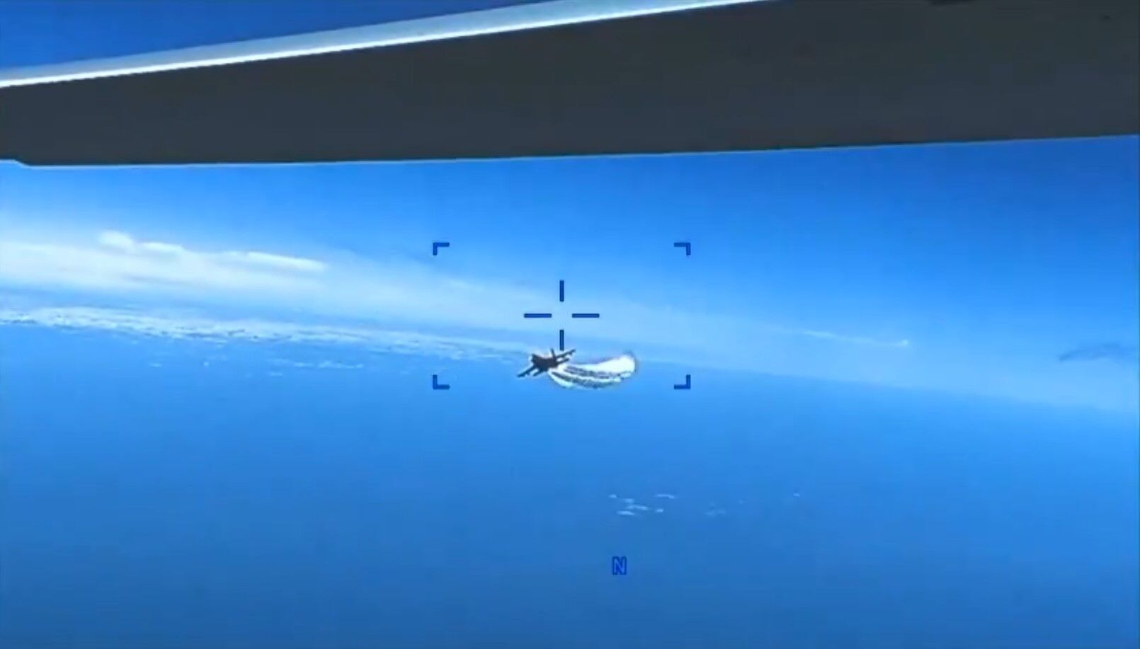 В США показали видео инцидента с российским Су-27 и американским MQ-9 Reaper над Черным морем
