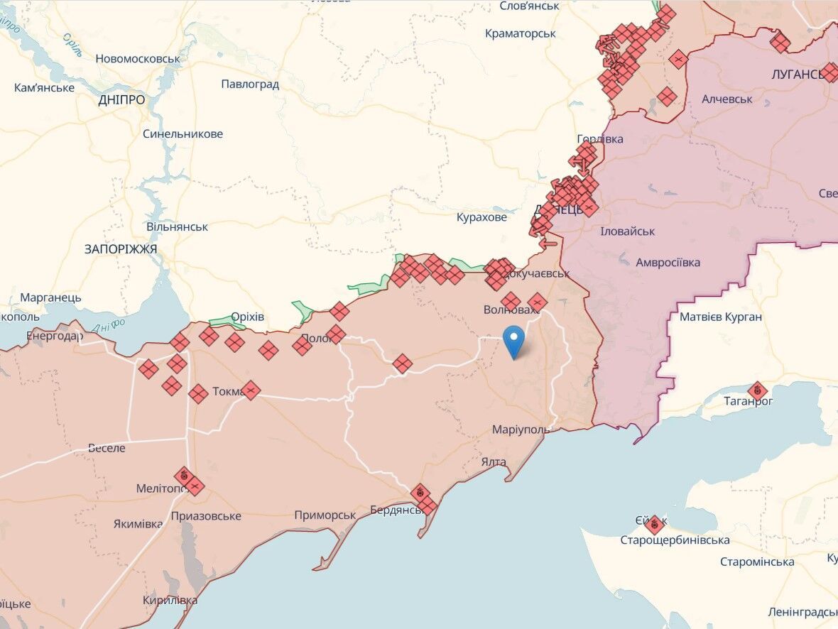 Пожежа та детонація: під Маріуполем на складі окупантів сталася потужна ''бавовна''. Відео