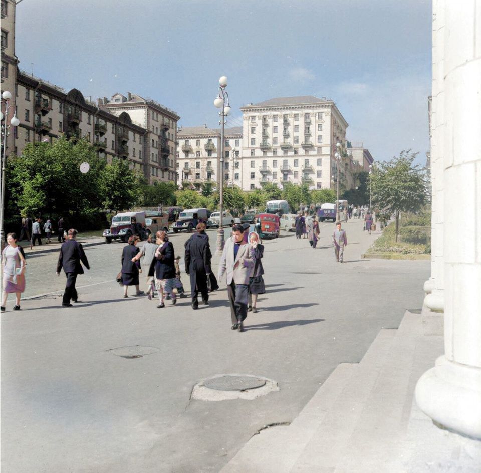 У мережі показали, яким побачив центр Києва в 1950-х роках іноземний турист. Унікальні фото