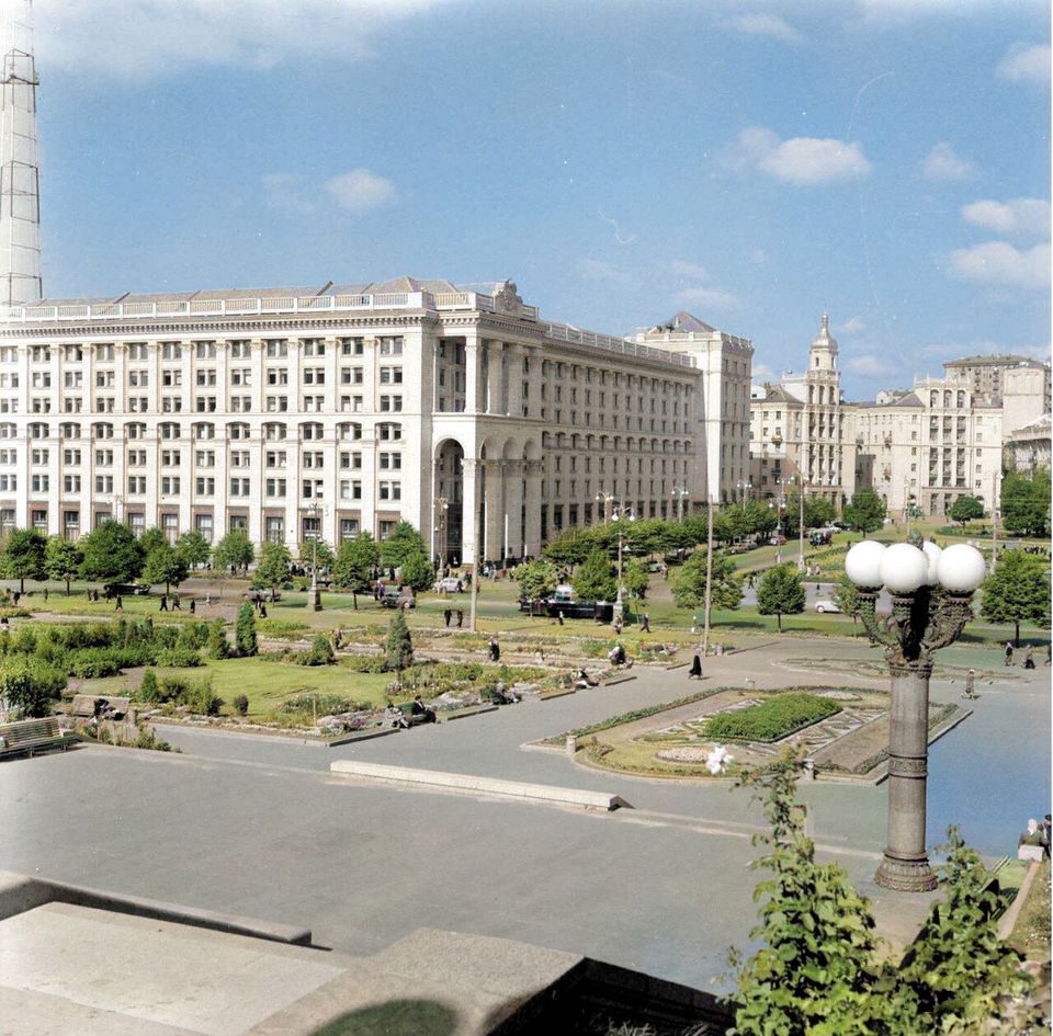 В сети показали, каким увидел центр Киева в 1950-х годах иностранный турист. Уникальные фото
