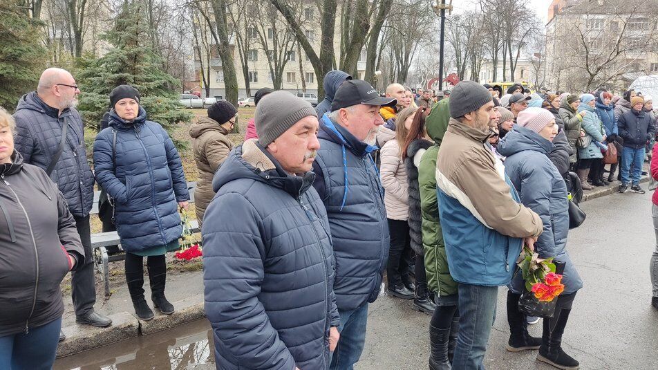 У Полтаві попрощалися з трьома воїнами, які загинули у боях на Донбасі. Фото