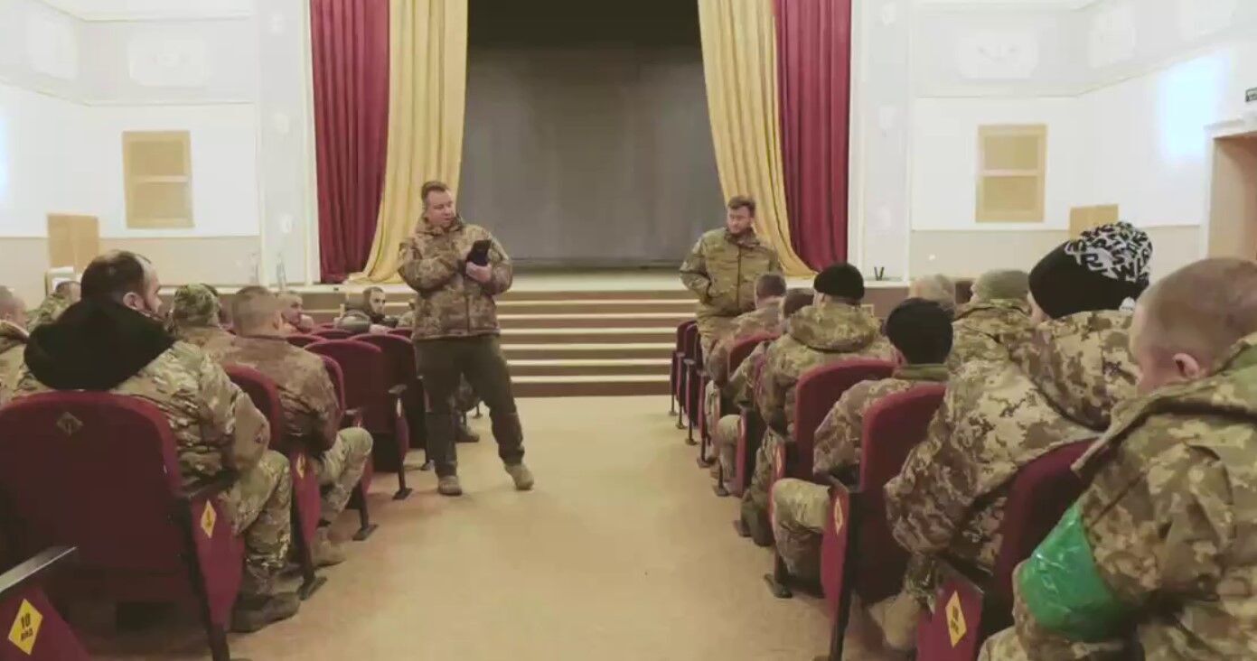Держат оборону на Бахмутском направлении: в Генштабе показали, как группа Межевикина "Адам" уничтожает врага. Видео